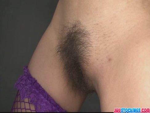 無修正　変態熟女を縛り上げおまんこに玩具をぶち込みまくる！イキ狂うエロおばさん！