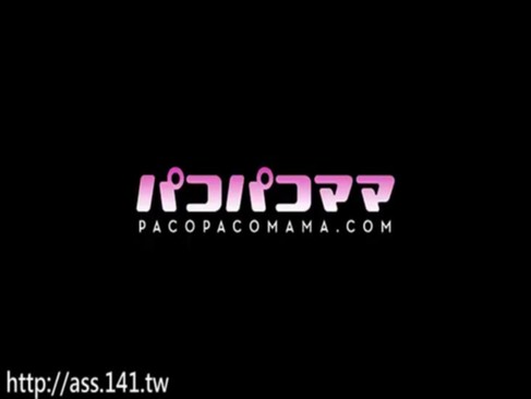 無修正　テニススクールに通うセレブ妻と生羽目SEX！！