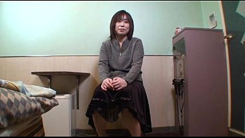 無修正　素人奥様とリアルなハメ撮りSEX。肉棒に狂う淫乱熟女です。