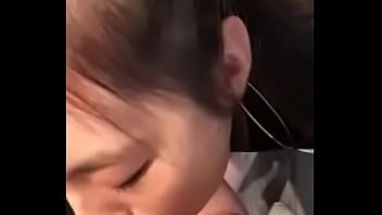 無修正　素人奥様の吸い込み最強フェラチオ個人撮影。